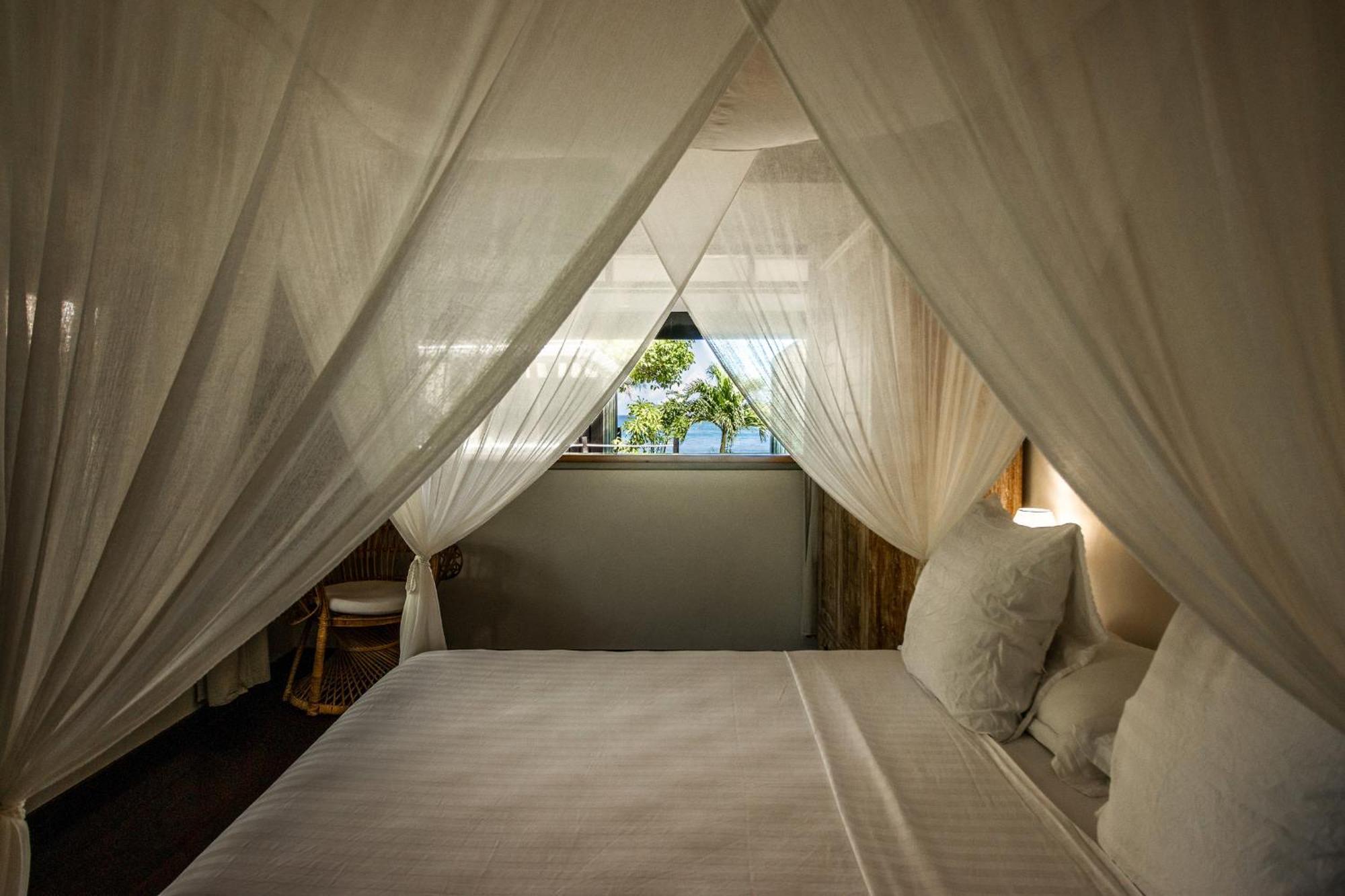 Le Coconut Lodge Avatoru Exterior photo